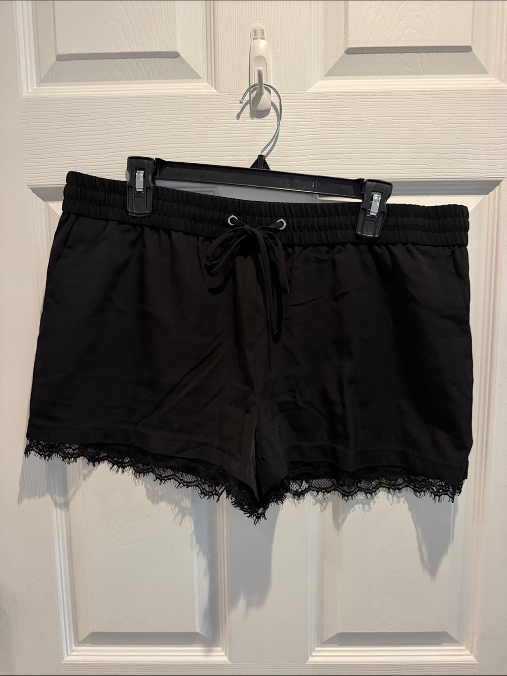 Express Black Lace-Trim dress Shorts